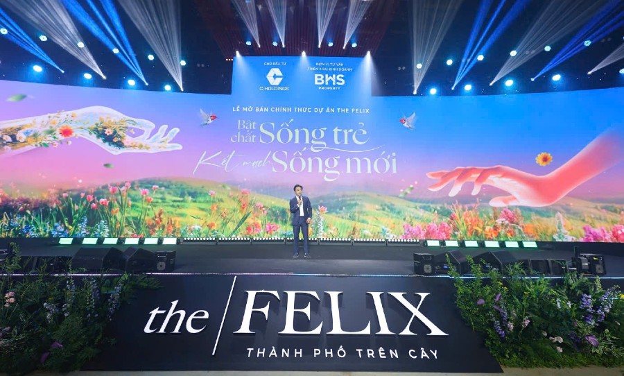 Lễ mở bán The Felix